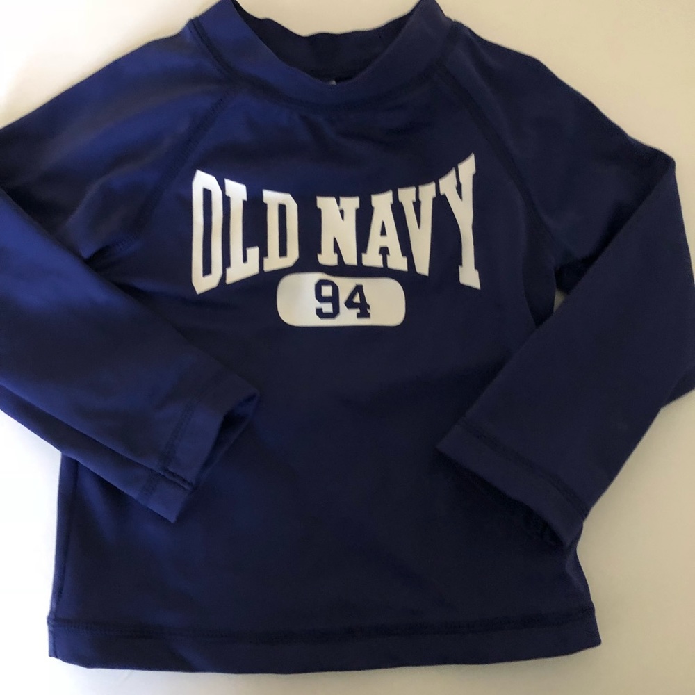 Old Navy Long-sleeve Rash Guard